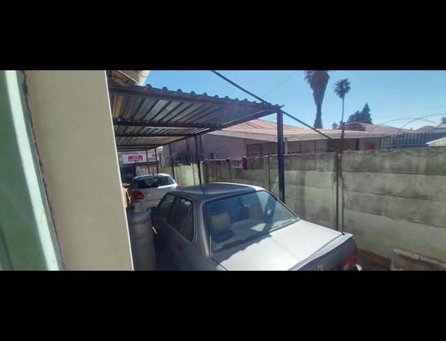 4 BEDROOM HOUSE FOR SALE IN KENSINGTON